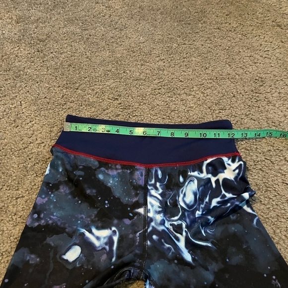 Disney her universe Superman track suit (jacket and leggings ) size medium - Picture 8 of 14